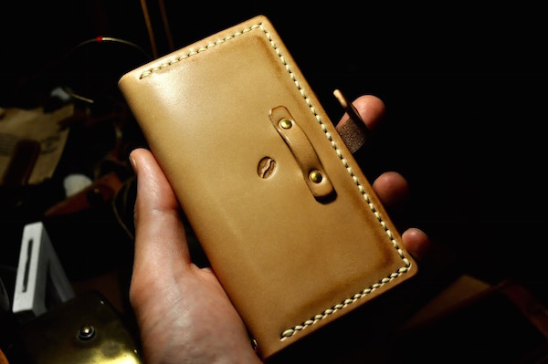 xperia leather case_b0172633_21442023.jpg