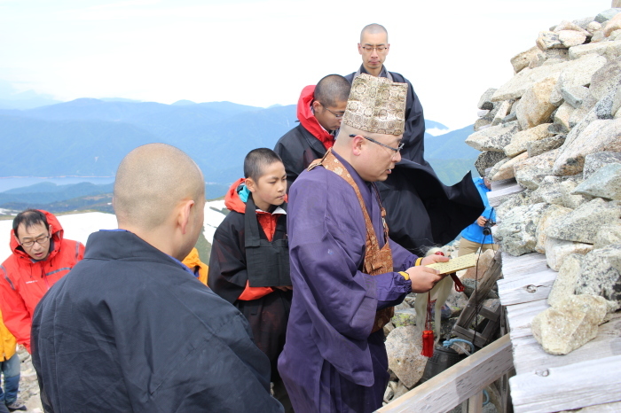 6月10日　　薬師岳開山祭_f0223068_12414977.jpg