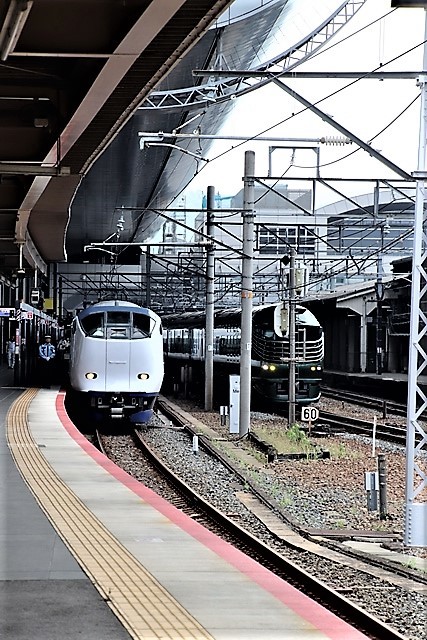 藤田八束の鉄道写真＠豪華寝台列車トワイライトエキスプレス瑞風を京都駅で見送る・・・地方創生と鉄道観光の重要性_d0181492_19251364.jpg