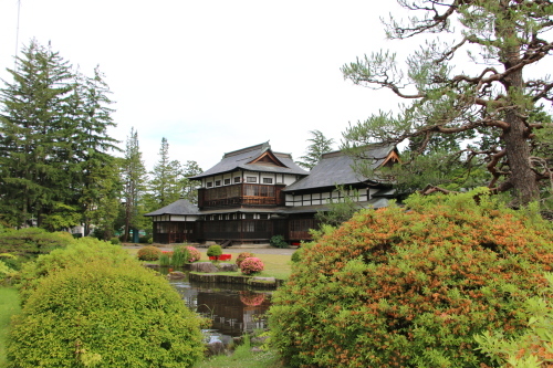 上杉記念館庭園の朝　２０１８．6．１２_c0075701_08563572.jpg