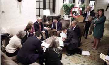 『中国紙が印象操作 G7安倍首相の「ニセ写真」で』/ 画像_b0003330_18551258.jpg