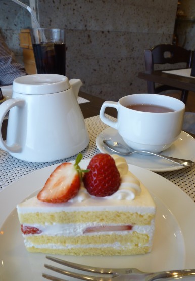 大好きなケーキ屋さん アンプレシヨン 神戸 御影にて カステラさん