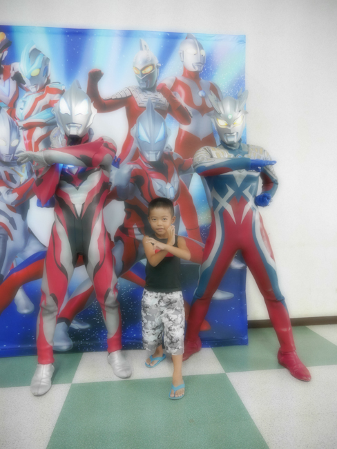 石垣島にウルトラマンがやって来た☆_a0115008_22401077.jpg