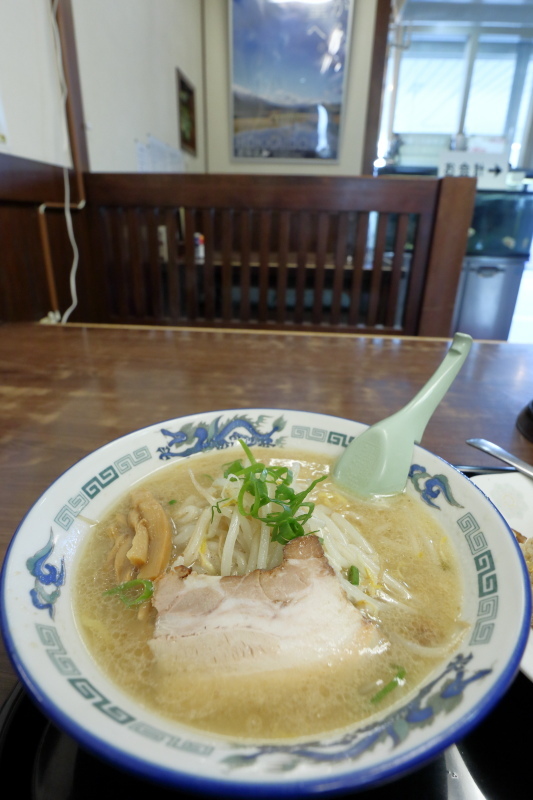 こってり味噌ラーメン 鈴木食堂_a0077663_07414507.jpg
