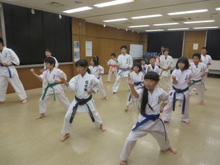 木曜空手　前田教室　手稲教室_c0118332_21565391.jpg