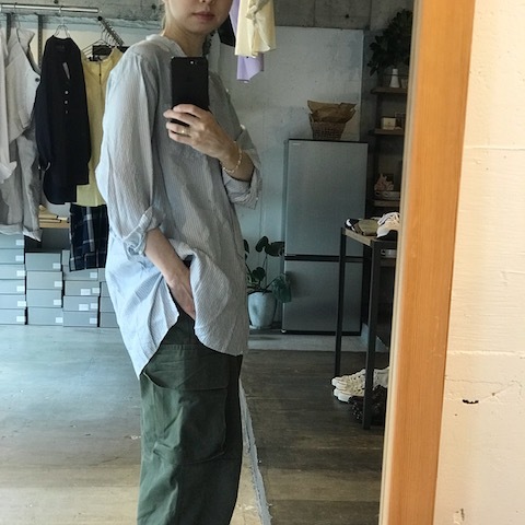 夏服を着た女たち 夏のオーバーオール_d0364239_19360495.jpg