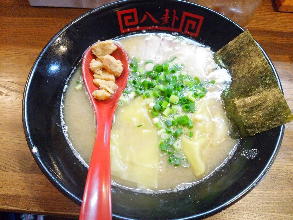 久留米とんこつラーメン（ラーメン八卦：札幌市北区新川3条11：2018年98杯目）_f0397261_02160943.jpg