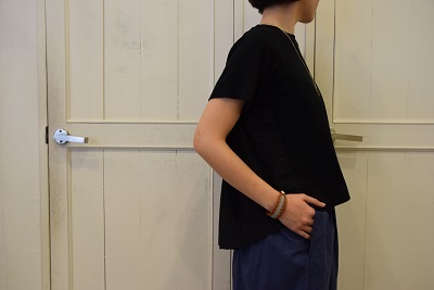 Tシャツを一枚で着る 。_b0110582_14514876.jpg