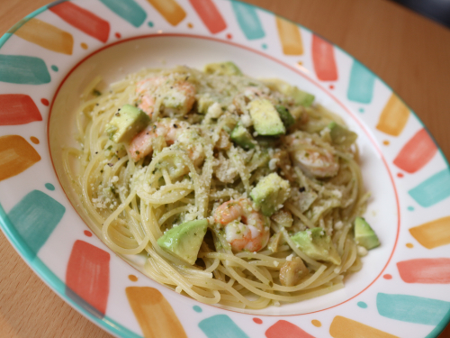 海老とアボカドのジェノベーゼ パスタママのひとりごと