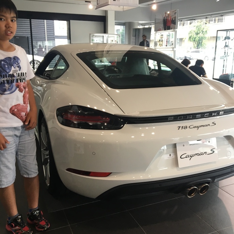 2シータースポーツカー よつばの家 2シータースポーツカー よつばの家