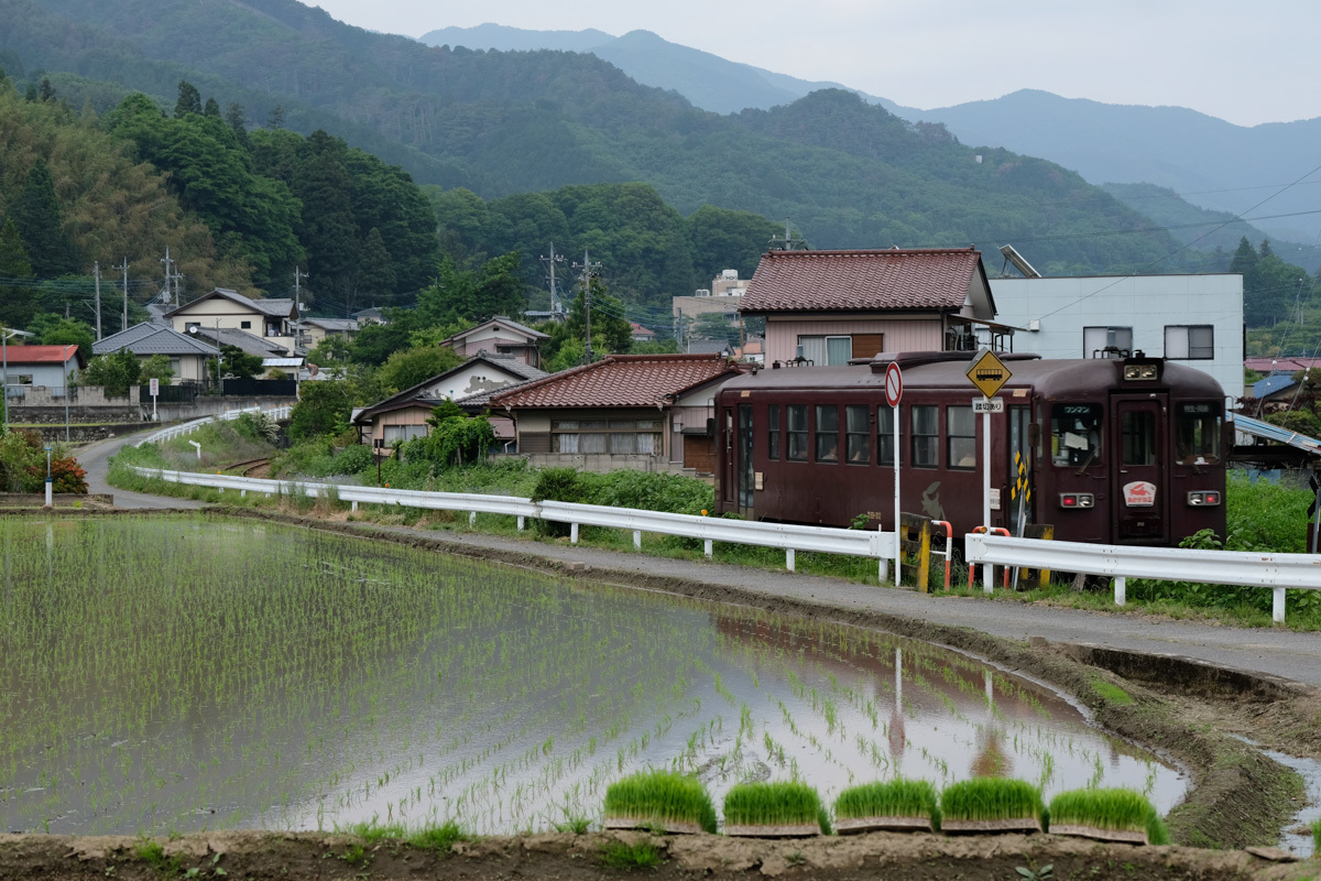 山に抱かれて汽車は往く～11_c0084666_19031350.jpg