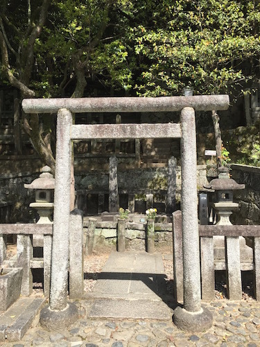 京都霊山護国神社＆霊山歴史館を見学　_d0341811_21252717.jpg