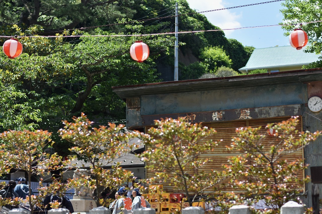 逸見祭礼　大神輿が来る前に_d0065116_20281989.jpg