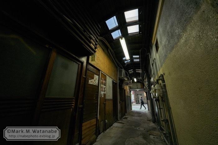 三角市場-2_e0135098_23560406.jpg