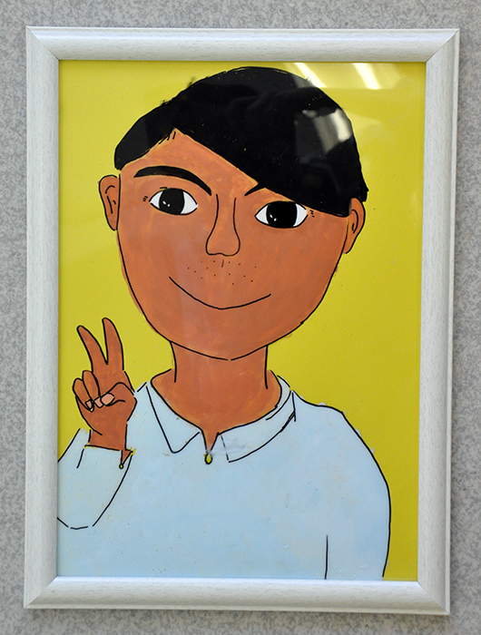 児童画クラス お父さんのガラス絵_b0212226_18565181.jpg