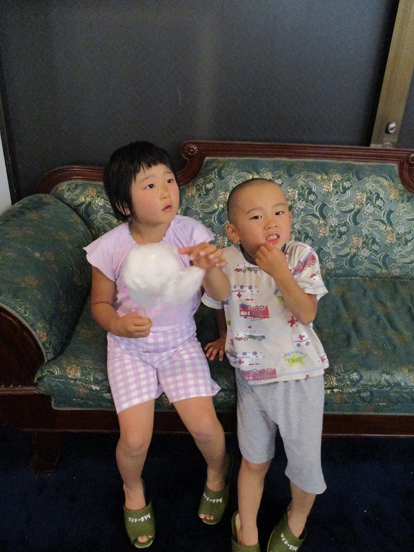 f0202703_22403858.jpg