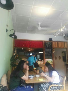 【台中：かき氷】気持ちがホコっとする店内と美味しい豆花に癒やされる～豆乳かき氷の「美軍豆乳冰」さん♪_b0182708_14452621.jpg
