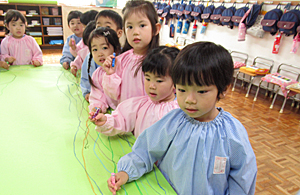 幼稚園、大好き。_e0325335_15565879.jpg