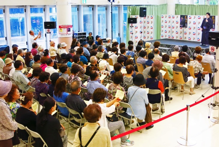 夢落葉・発売記念ミニライブ・イトーヨーカドー東大和店_b0083801_09493590.jpg