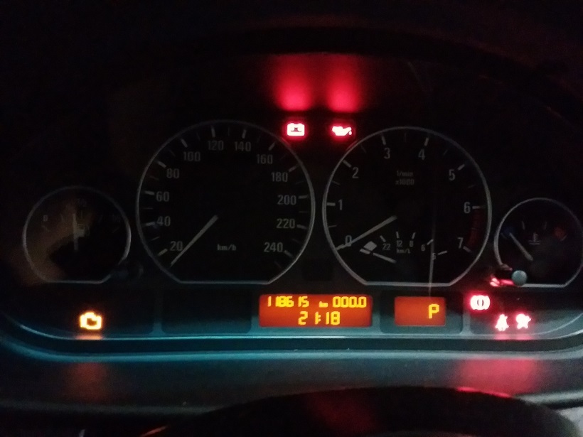 Bmw E46 330i エアバッグ警告灯消灯 たっちーかふぇ Bmw E46 330i エアバッグ警告灯消灯 たっちーかふぇ