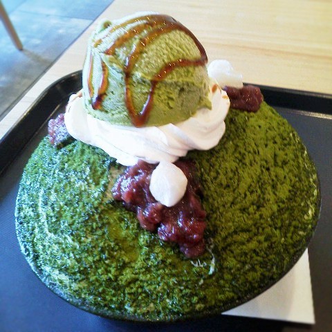 エマックス クルメ Korean Cafe Bing Su ビンス 福岡の抹茶かき氷 エマックス クルメ Korean Cafe Bing Su ビンス 福岡の抹茶かき氷