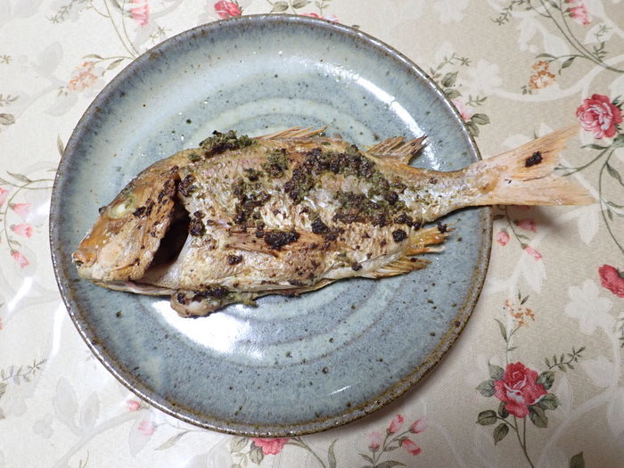 チダイのバジルペースト焼き_c0116915_23444422.jpg