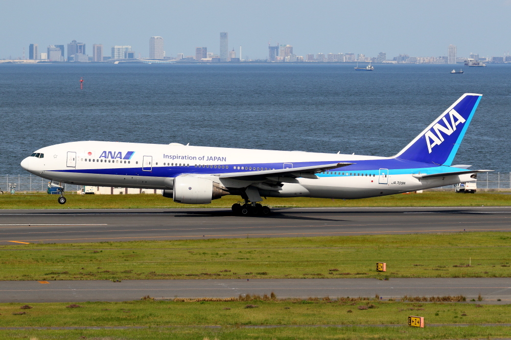 2018 春の羽田空港 その8 ANA B777-200ERのテイクオフ_e0204891_19502546.jpg