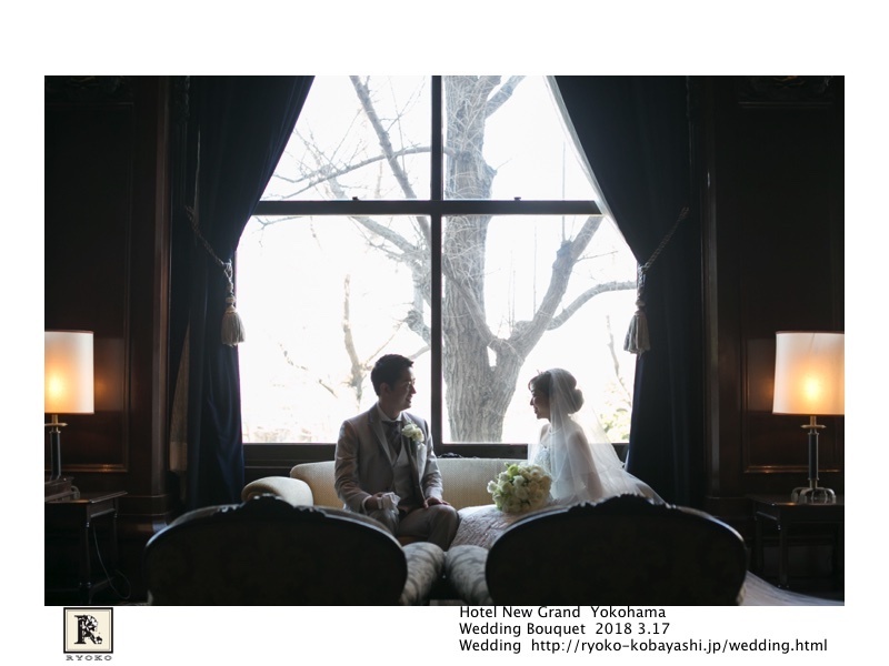 映画のワンシーンのような思わずうっとりしてしまうお写真をいただきました!Hotel New Grand Yokohama Wedding Bouquet 2018 3.17_c0128489_20552020.jpg
