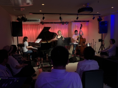 Jazzlive comin 広島 明日金曜日のライブ!_b0115606_13495338.jpeg