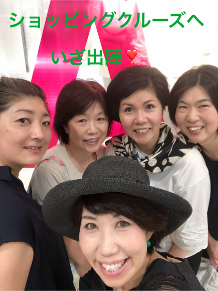 ショッピングクルーズは こんな感じで進みますよ^^_f0249610_17464010.jpg