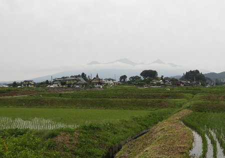 また雨で、八ヶ岳_e0172950_20495483.jpg