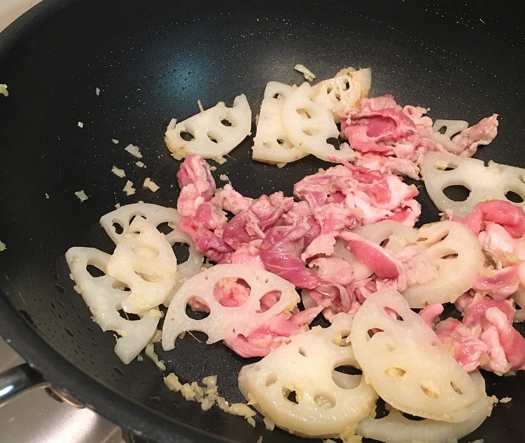 e0241285_15513108.jpeg
