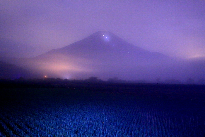 30年6月の富士 17 霧の忍野の富士 富士への散歩道 撮影記 30年6月の富士 17 霧の忍野の富士 富士への散歩道 撮影記