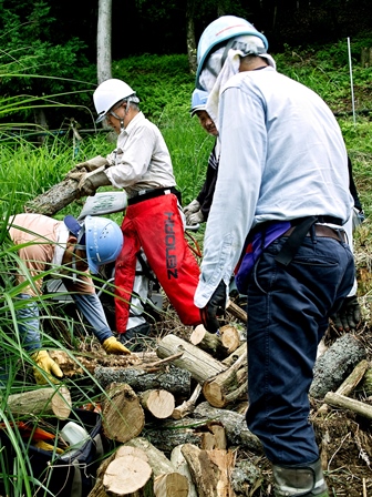 くつきの森で「未来の森づくり」・・・今日は葛川、明日は久多川で鮎友釣り解禁！_d0005250_18192131.jpg