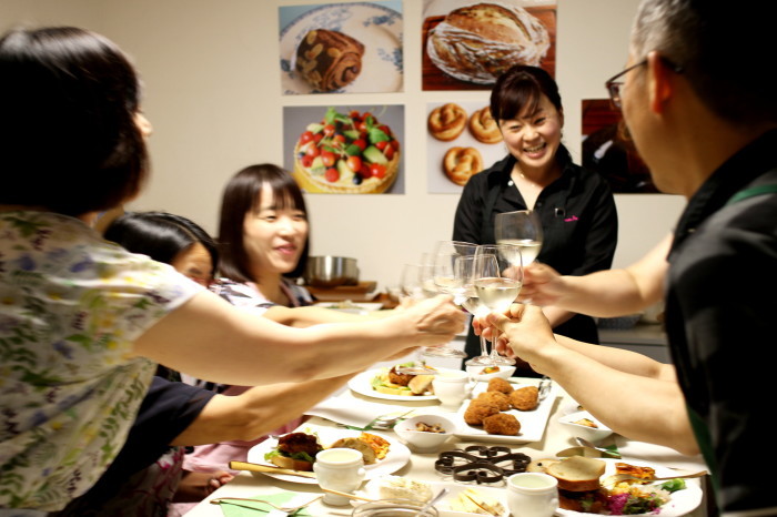 パンとチーズの会、始まっています♪_c0162653_15475279.jpg