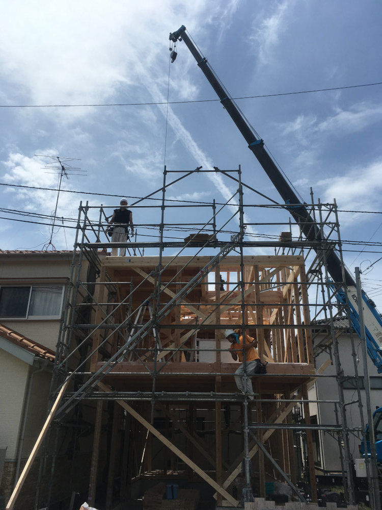 21坪の敷地に建つ子育て世帯4人家族の住まい_b0349892_12162763.jpg