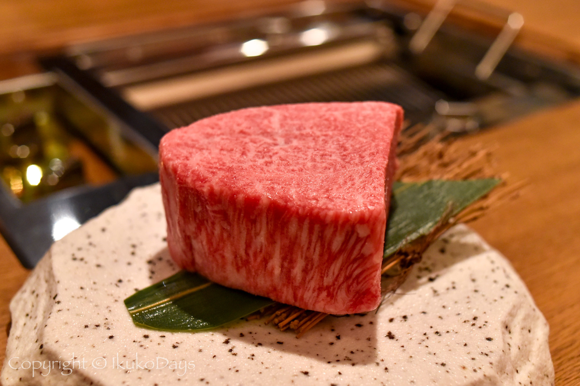 遠赤外線効果を実感。特殊ロースターで高森和牛を堪能しましょう。：『お肉屋けいすけ三男坊』広尾_d0114093_23474745.jpg