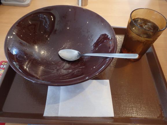 すき家のシーザーレタス牛丼 豊中曽根店_c0118393_16055512.jpg