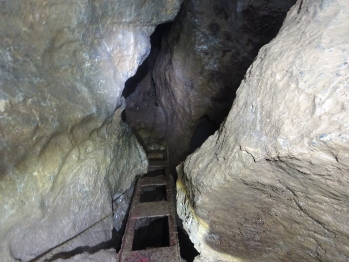 猿田洞（さるたどう）　ここは凄かった　高知県の洞窟探検_b0124306_22584363.jpg