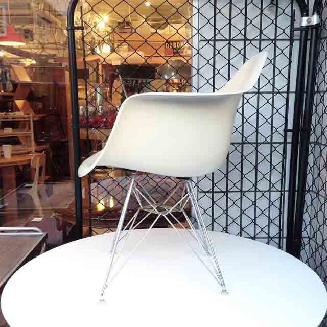 70's Vintage】Eames/イームズ グラスファイバー アームシェル