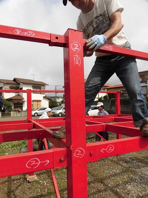 天王祭に向けた「櫓建て」(やぐらたて) 今年の駿河台三丁目の天王祭は7月14日(土)_f0141310_07592664.jpg