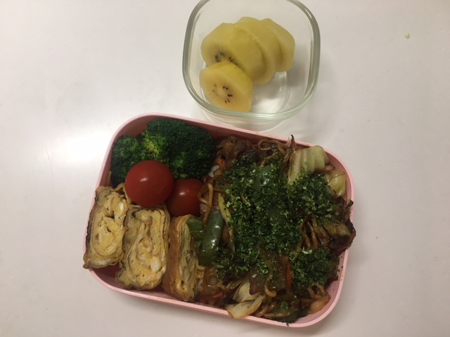 焼きそば弁当_b0075817_15321532.jpg