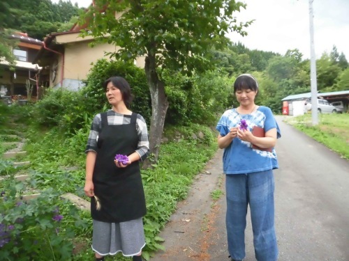 f0352451_07435250.jpeg