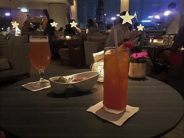 大人な夜はホテルのバーで_d0133225_22472462.jpg