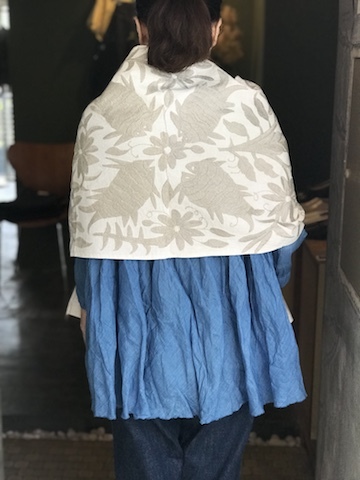 オトミ族の刺繍＊＊＊_d0364239_20055853.jpg