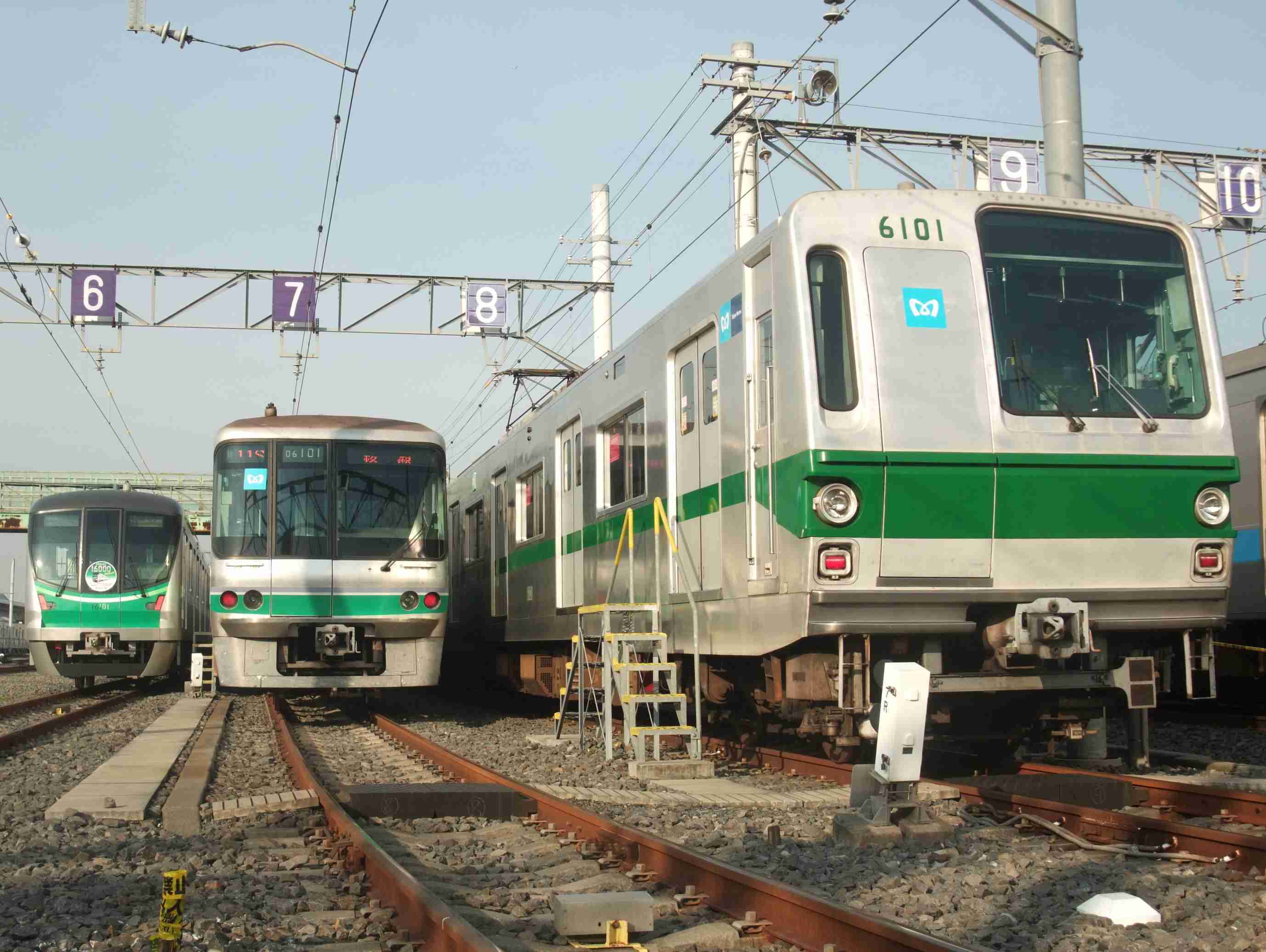 千代田線 列車運行図表 平日-休日 昭和63年10月25日改正 電車 ダイヤとは