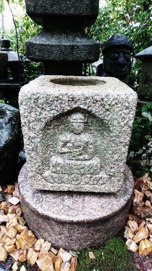 本御影石製四方仏型手水鉢】 : 隼人滑のすべらないBLOG