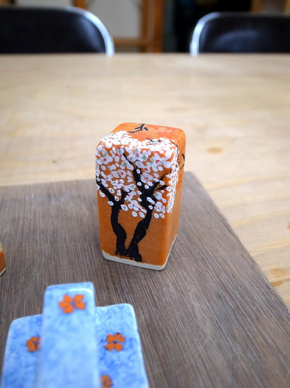 河井寛次郎と陶印の絵付け : 疾風谷の皿山…陶芸とｵｰﾄﾊﾞｲと古伊万里と