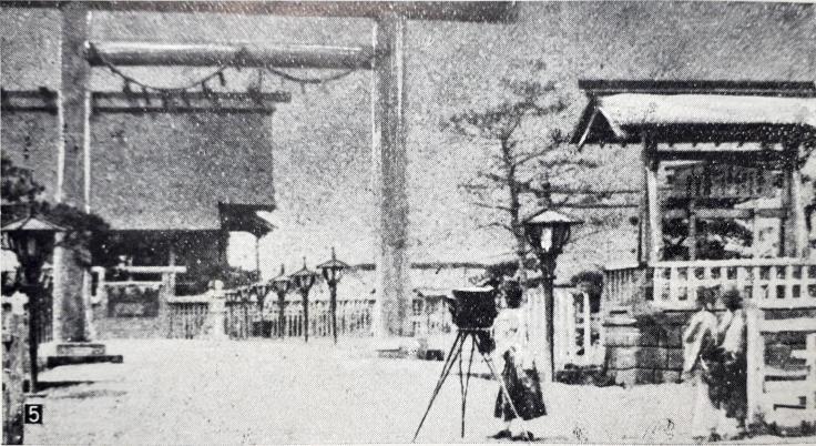 (元宮・東山招魂社・ワイン宣伝・気球・九段坂・靖国神社・見世物写真追加)個人的に心乱された週..._b0116271_22164315.jpg