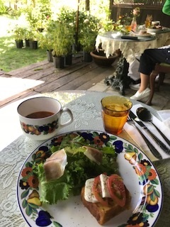 初夏の軽井沢②　イタリアンの夕食と翌日のバラ園☆_a0154793_13512774.jpg